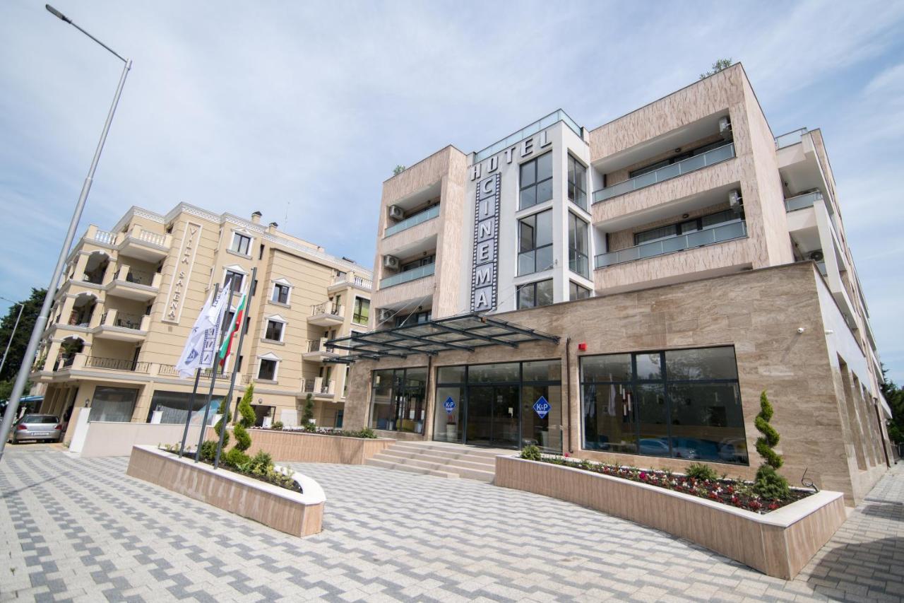 Cinema Hotel Primorsko Exteriör bild